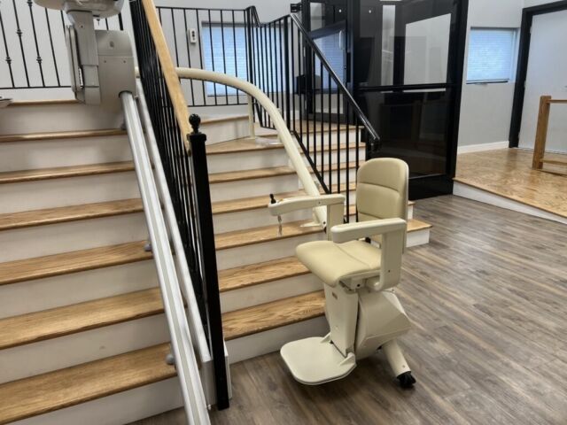 Handicare Freecurve